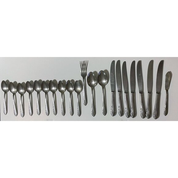 Oneida HEART OF SWEDEN 21 PCS Stainless Deluxe Silverware Flatware Oneidacraft - Picture 1 of 10